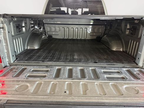 Used 2019 Ford F150 Lariat w/ Equipment Group 502A Luxury AWD/4WD image 10