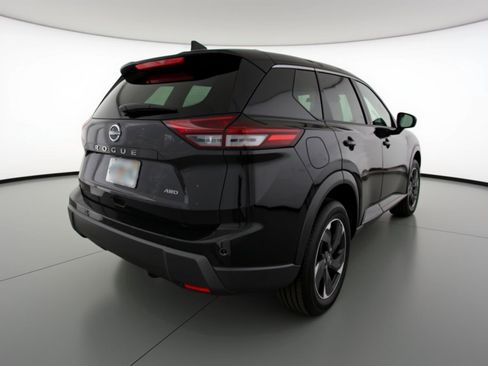 Used 2025 Nissan Rogue SV FWD image 9
