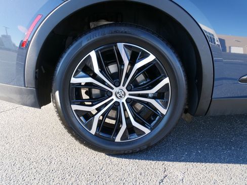 Used 2026 Toyota Crown XLE image 12