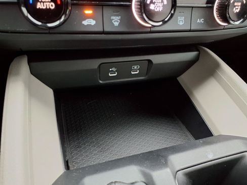 Used 2023 Honda Accord LX image 8