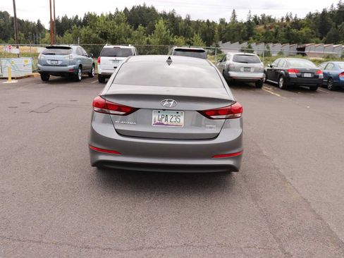 Used 2018 Hyundai Elantra Value Edition FWD image 6