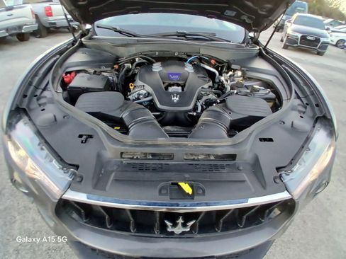 Used 2022 Maserati Levante Modena image 25