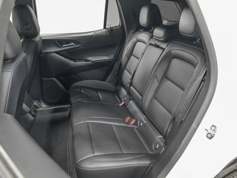 Used 2025 Chevrolet Equinox LT w/ Convenience Package II FWD image 27