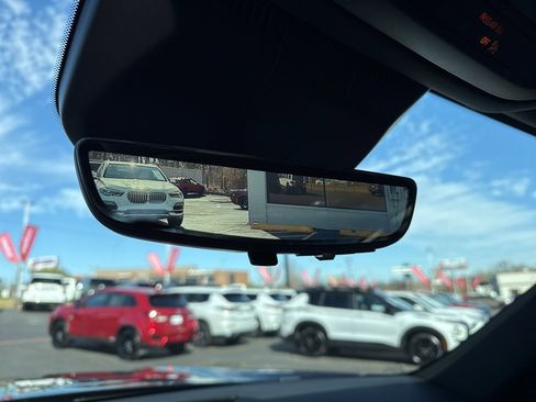 Used 2024 Cadillac Escalade Sport w/ LPO, ONYX Package image 36