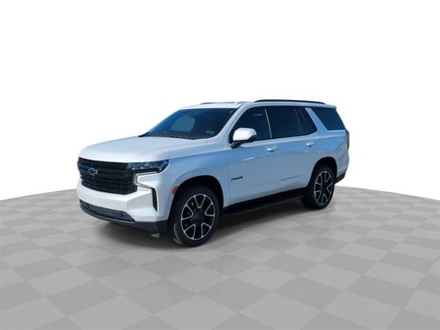 Used 2024 Chevrolet Tahoe RST w/ Sport Performance Package image 4