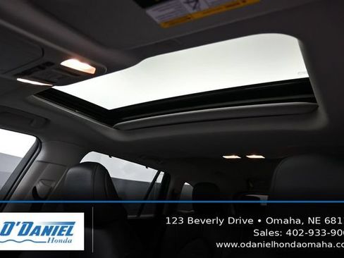 Used 2023 Toyota Highlander XLE AWD/4WD image 35