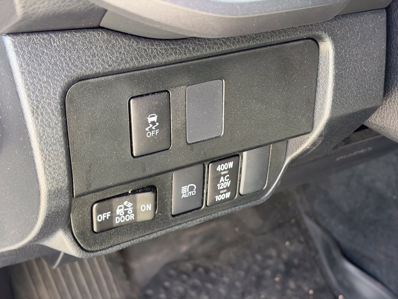 Used 2023 Toyota Tacoma TRD Off-Road RWD image 7
