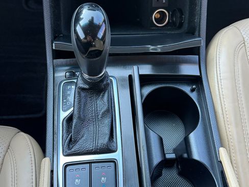 Used 2015 Hyundai Azera Limited image 26