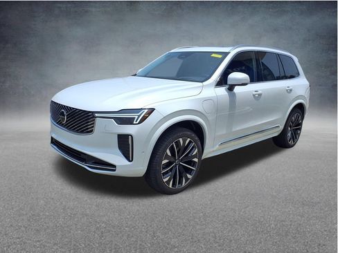 New 2026 Volvo XC90 T8 Ultra w/ Protection Package Premier AWD/4WD image 3