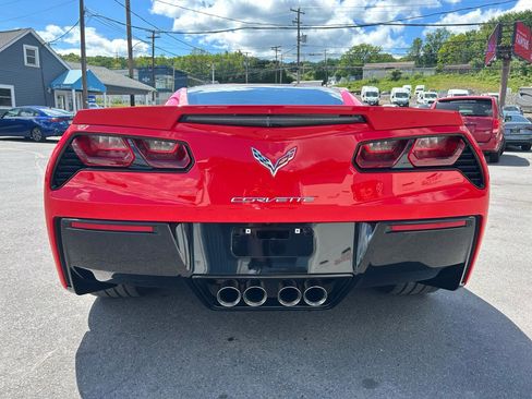 Used 2019 Chevrolet Corvette Stingray Coupe w/ 1LT RWD image 4