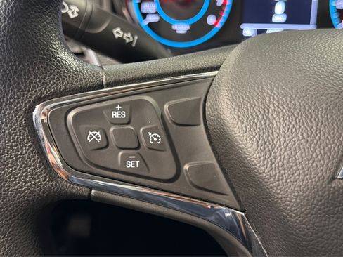 Used 2018 Chevrolet Cruze LT w/ Convenience Package image 23