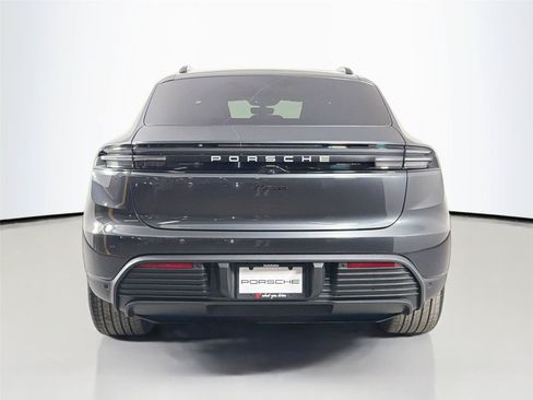 Certified 2026 Porsche Macan 4 Electric RWD image 6