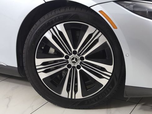 Used 2022 Mercedes-Benz EQS 450+ Sedan image 20