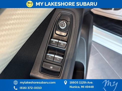 Used 2021 Subaru Ascent Premium w/ Convenience Package AWD/4WD image 14