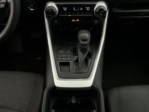 Used 2025 Toyota RAV4 XLE image 15