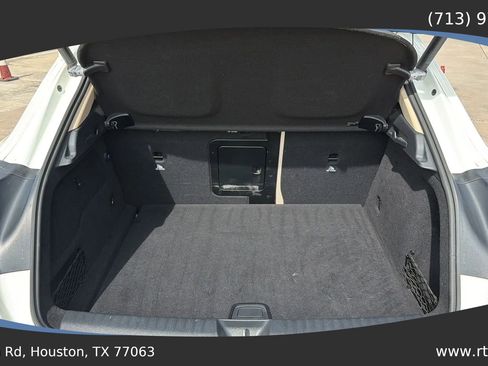 Used 2017 Mercedes-Benz GLA 250 w/ Premium Package image 30