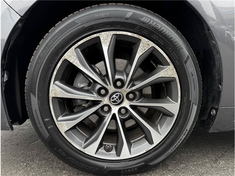 Used 2016 Toyota Avalon XLE FWD image 28