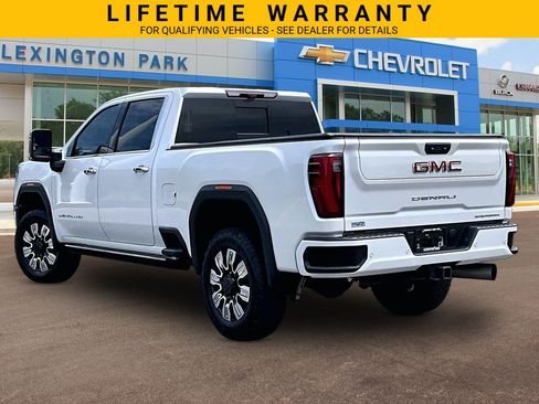 Used 2024 GMC Sierra 2500 Denali w/ Denali Reserve Package AWD/4WD image 2
