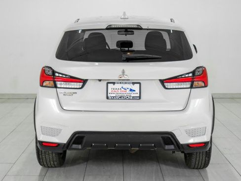 Used 2020 Mitsubishi Outlander Sport ES image 7