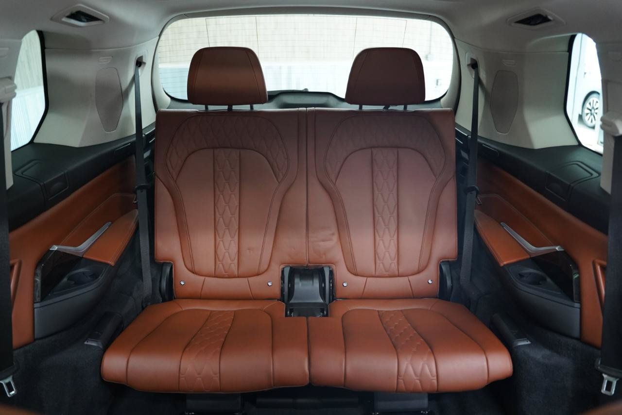 Used 2019 BMW X7 xDrive40i w/ Premium Package AWD/4WD image 44