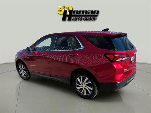 Used 2023 Chevrolet Equinox LT image 3