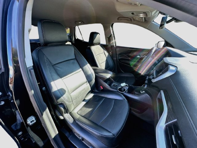 Used 2024 GMC Terrain SLT AWD/4WD image 28