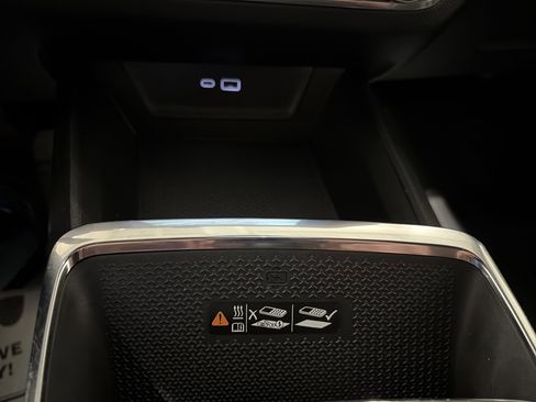 New 2026 Chevrolet Equinox LT w/ Convenience Package II image 21