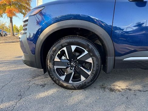 New 2025 Nissan Kicks SV w/ Charging Package image 9