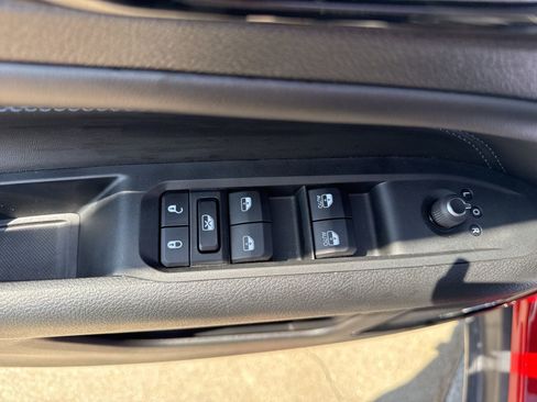 New 2026 Jeep Compass Latitude w/ Sun and Sound Group AWD/4WD image 13
