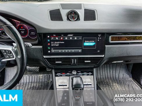 Used 2022 Porsche Cayenne Platinum Edition AWD/4WD image 40