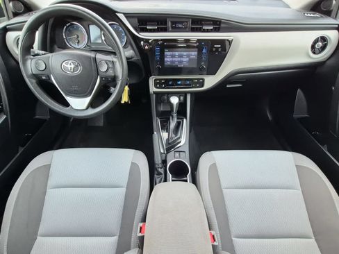 Used 2017 Toyota Corolla LE FWD image 15