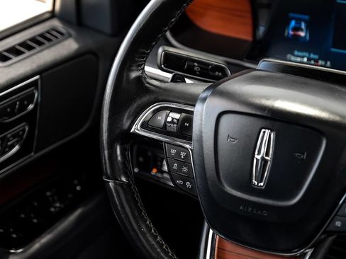 Used 2022 Lincoln Navigator Reserve AWD/4WD image 14