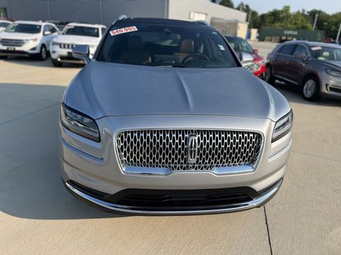 Used 2022 Lincoln Nautilus Reserve image 10