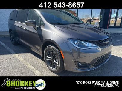 Used 2020 Chrysler Pacifica Touring-L w/ Advanced Safetytec Group