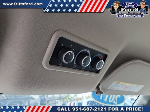 Used 2017 GMC Savana 3500 LT w/ LT Preferred Equipment Group image 9