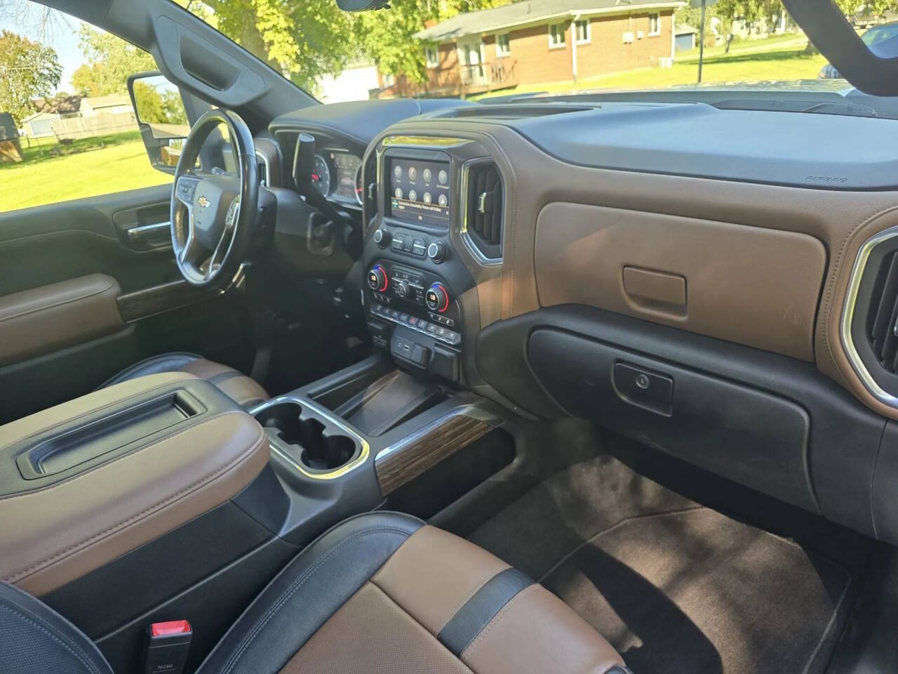 Used 2022 Chevrolet Silverado 3500 High Country w/ Z71 Off-Road Package AWD/4WD image 9