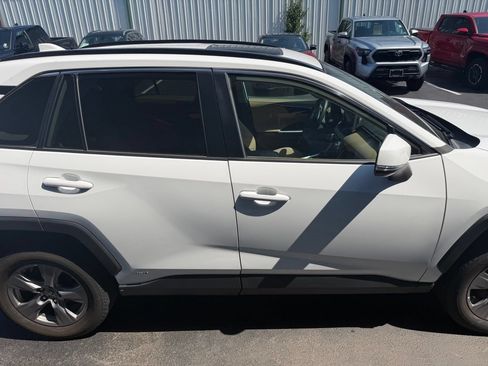 Used 2023 Toyota RAV4 XLE w/ Convenience Package AWD/4WD image 6