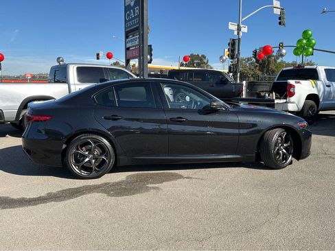 Used 2023 Alfa Romeo Giulia Estrema image 13