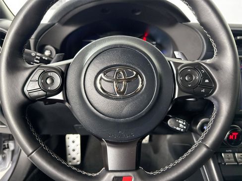 Certified 2022 Toyota GR86 Premium image 16