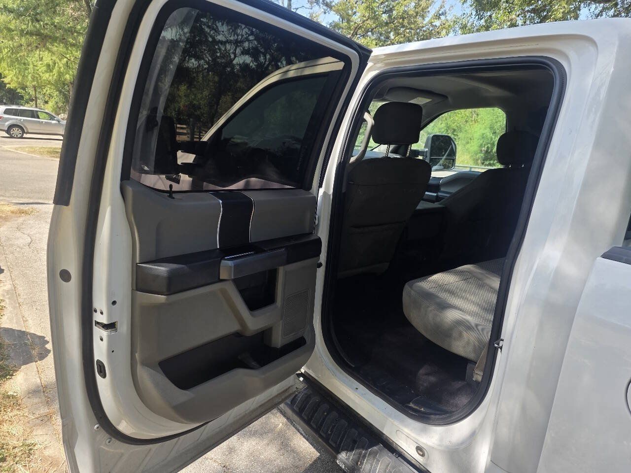 Used 2017 Ford F150 XLT RWD image 15