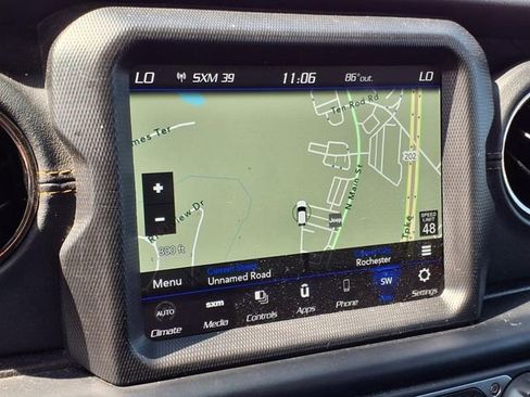 Used 2023 Jeep Gladiator Overland image 18