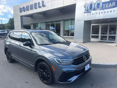 Used 2022 Volkswagen Tiguan SE R-Line