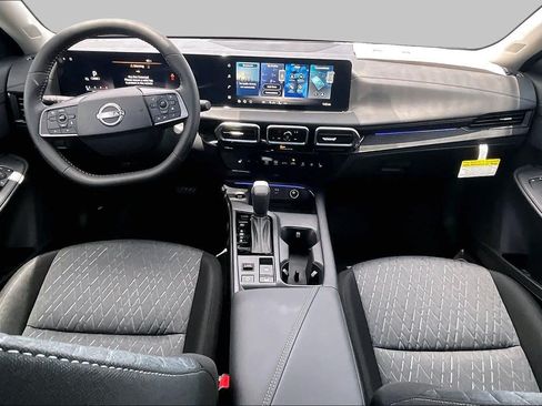 New 2026 Nissan Sentra SV w/ SV Convenience Package FWD image 5