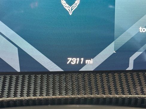 Used 2022 Chevrolet Corvette Stingray w/ Z51 Performance Package image 19