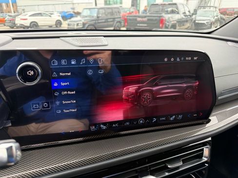 New 2026 Chevrolet Traverse High Country image 26