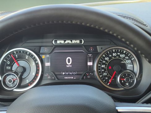 Used 2022 RAM 2500 Laramie AWD/4WD image 9