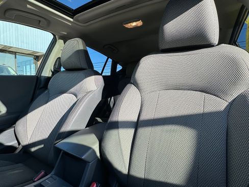 Used 2024 Subaru Crosstrek 2.0i Premium image 10