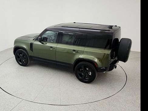 New 2026 Land Rover Defender 110 X-Dynamic SE AWD/4WD image 35