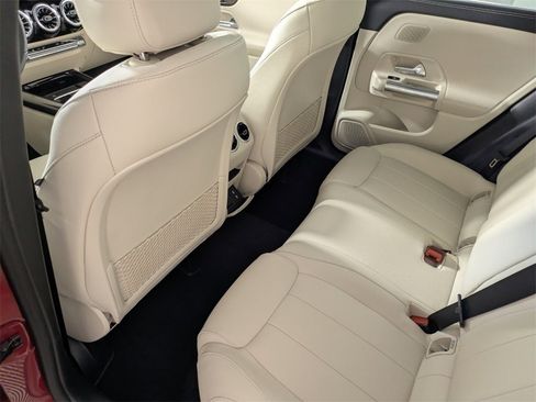 New 2026 Mercedes-Benz GLA 250 image 12