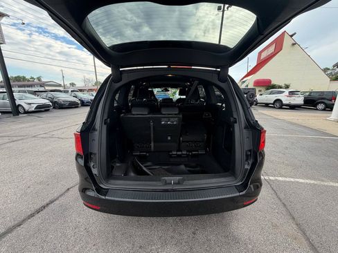 Used 2023 Honda Odyssey Sport image 12